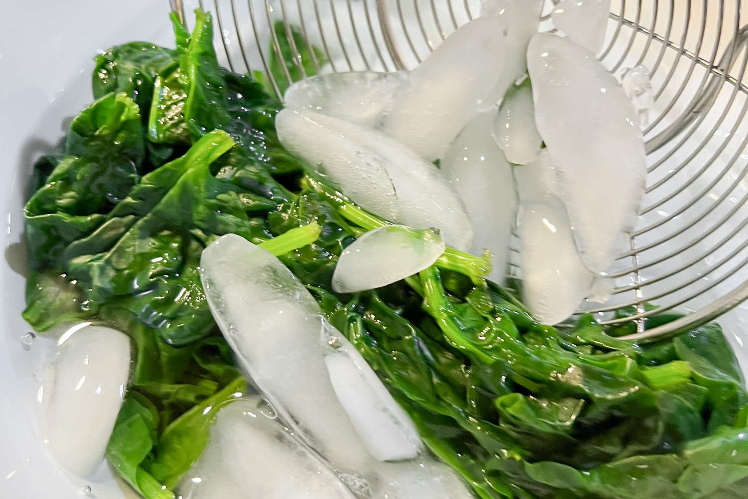 Spinach and Ice for Kimbap
