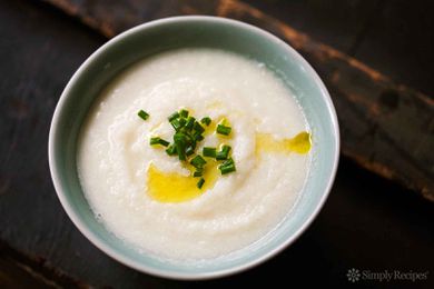 Simple Cauliflower Soup