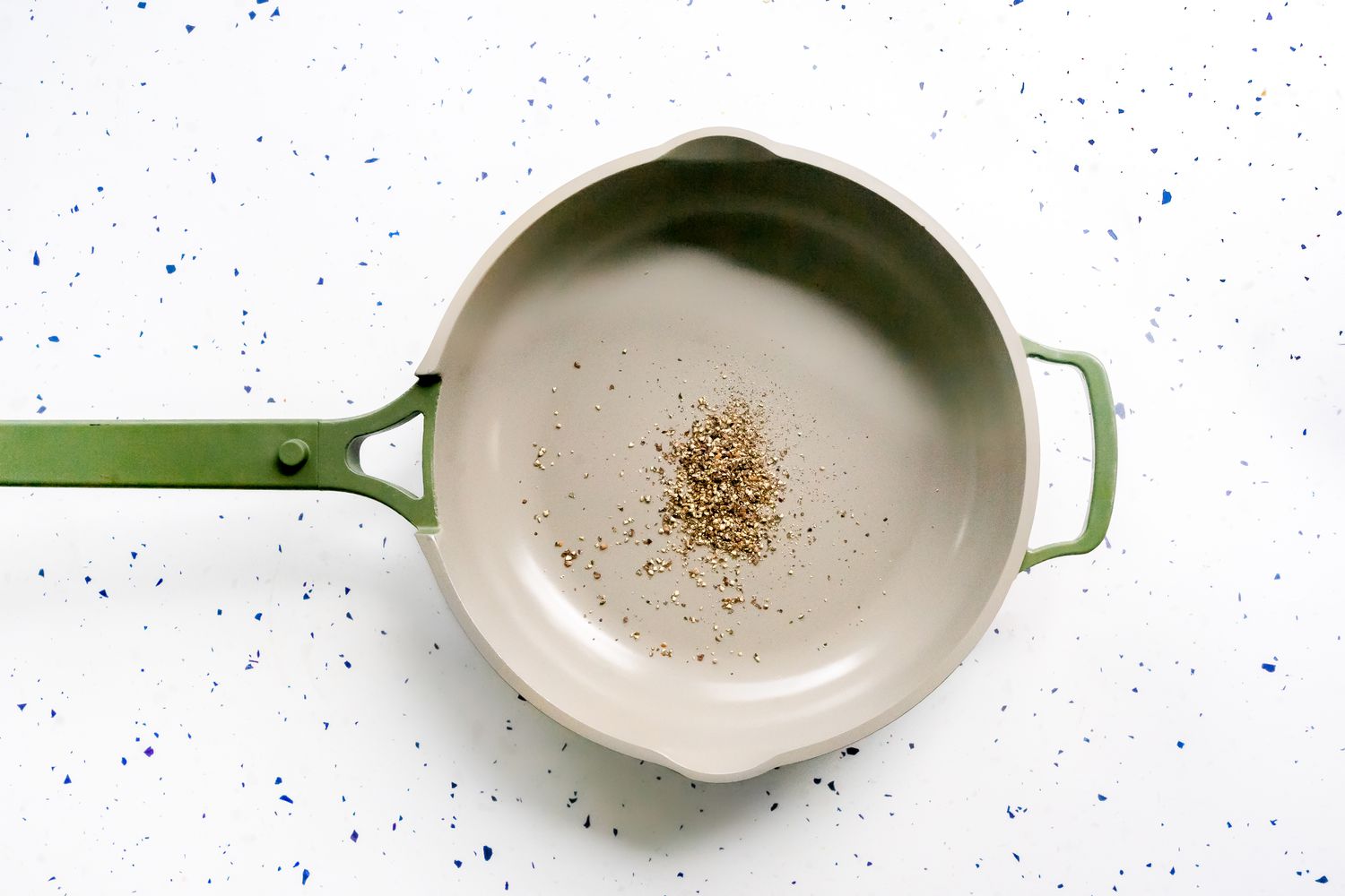 Cracked Pepper Toasting on a Pan for Cacio e Pepe Vegan Recipe 