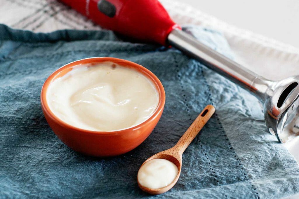 how to make mayonnaise with an immersion blender