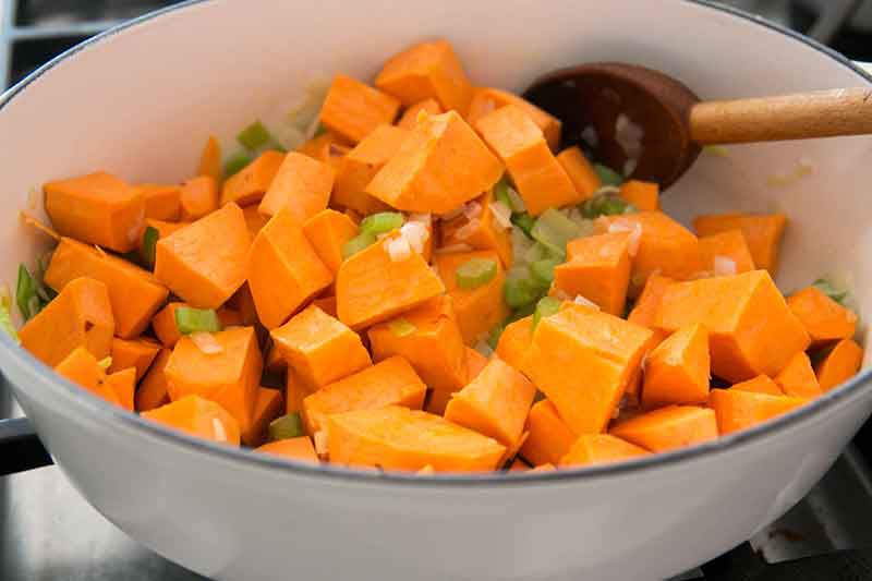 creamy-sweet-potato-soup-method-2