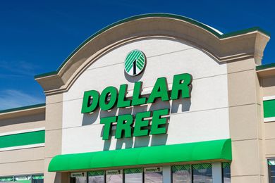 dollar tree storefront