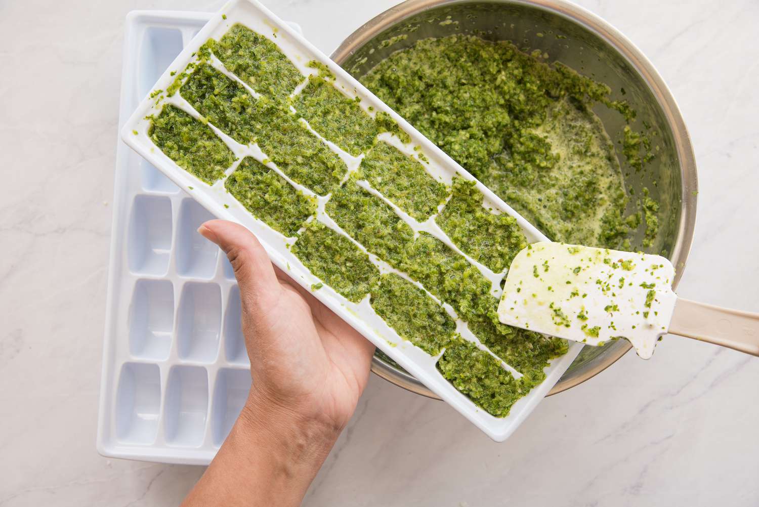 Store Recaito in Ice Tray