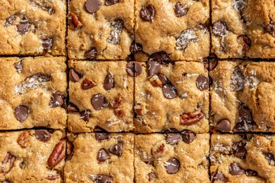 cowboy blondies (overhead shot of sliced cowboy blondies laying flat) 