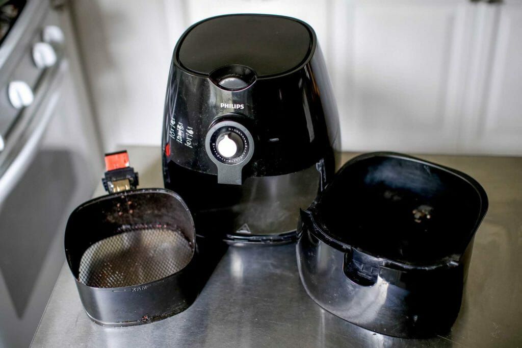The pieces of an air fryer