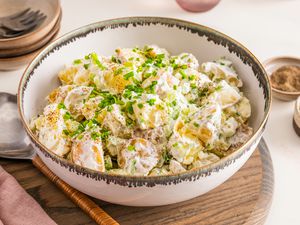 bowl of potato salad 