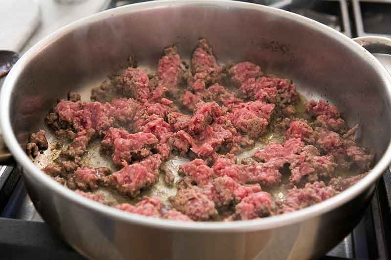cooking hamburger for hamburger noodle casserole