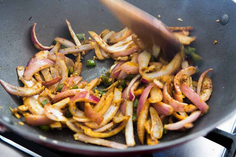 basil-chicken-coconut-curry-method-2