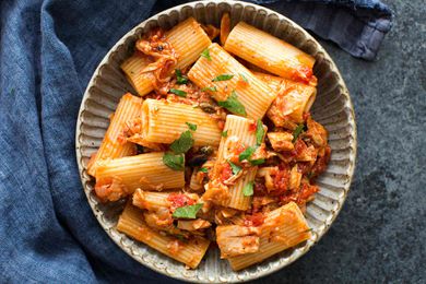 Canned Tuna Pasta with Tomatoes and Olives