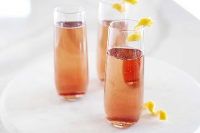 Kir royale cocktail recipe
