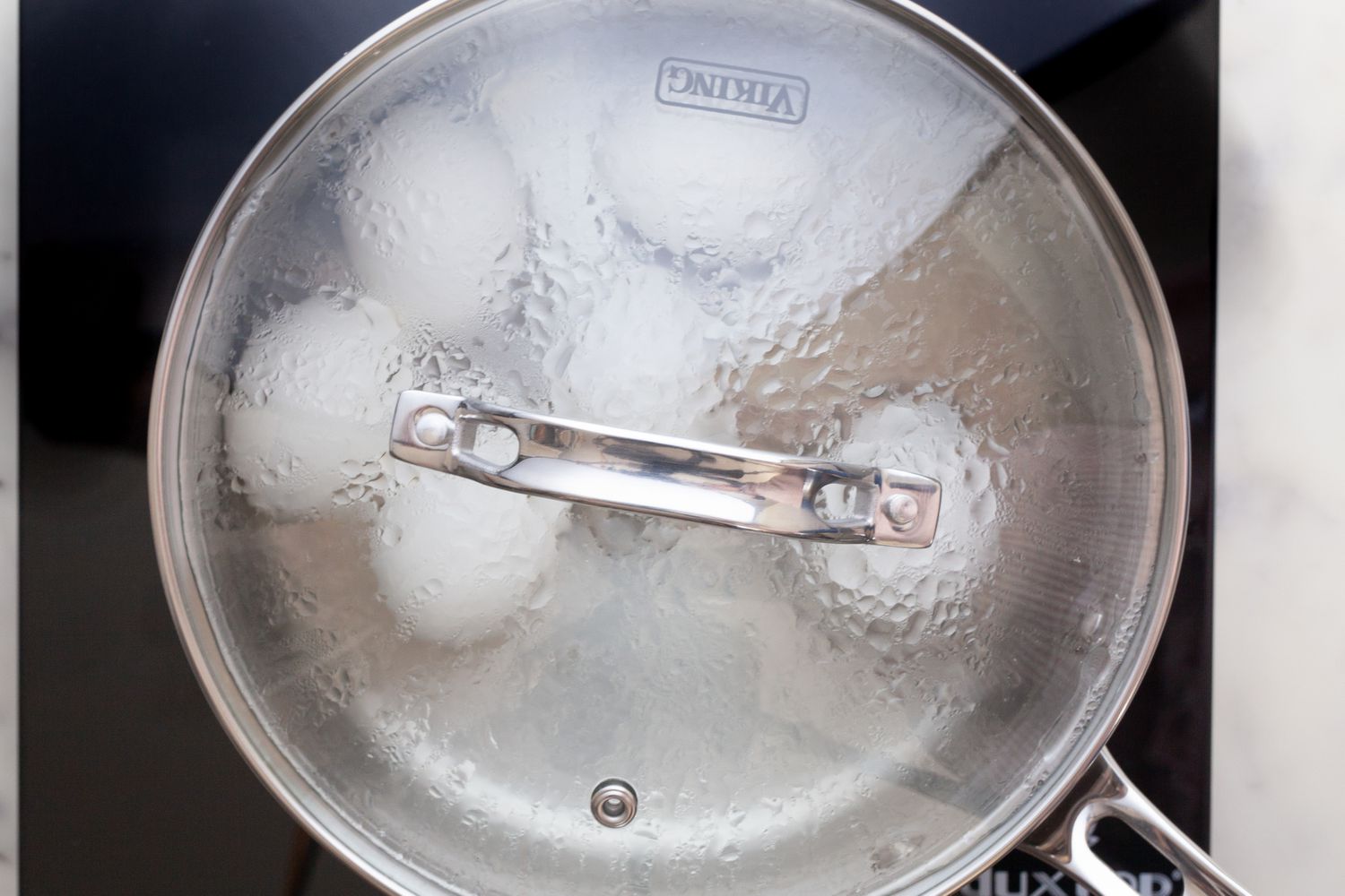 Boiling Eggs in a Lidded Pot for Boiled Egg Recipe