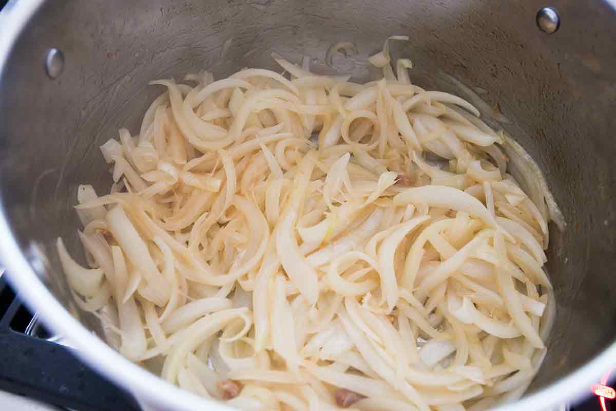 beer-braised-chicken-onions-method-4