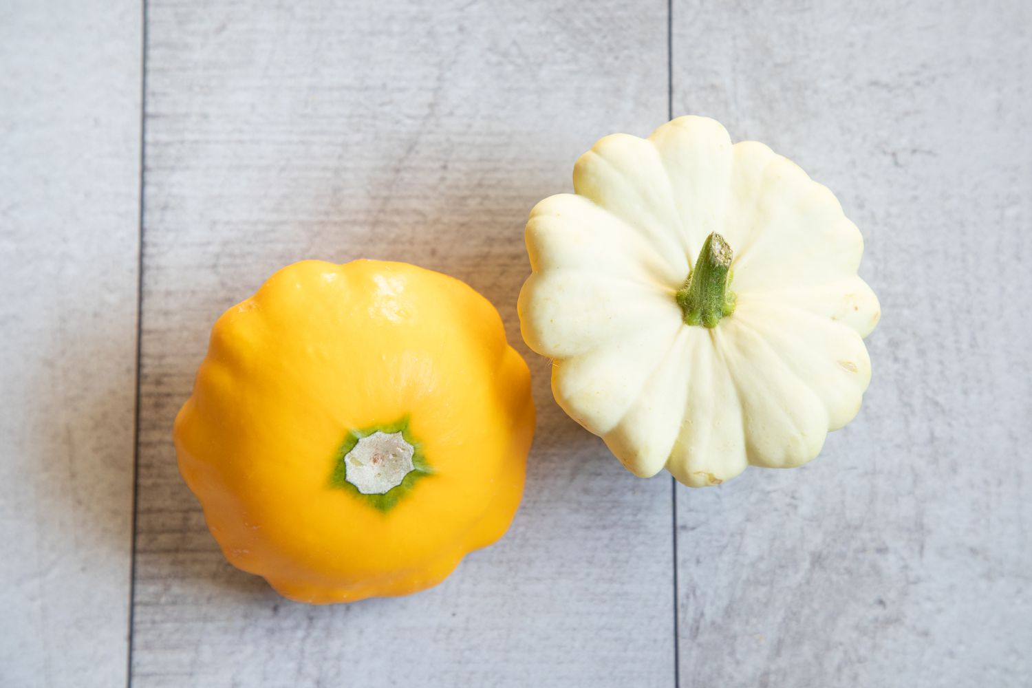 White and yellow pattypan squash