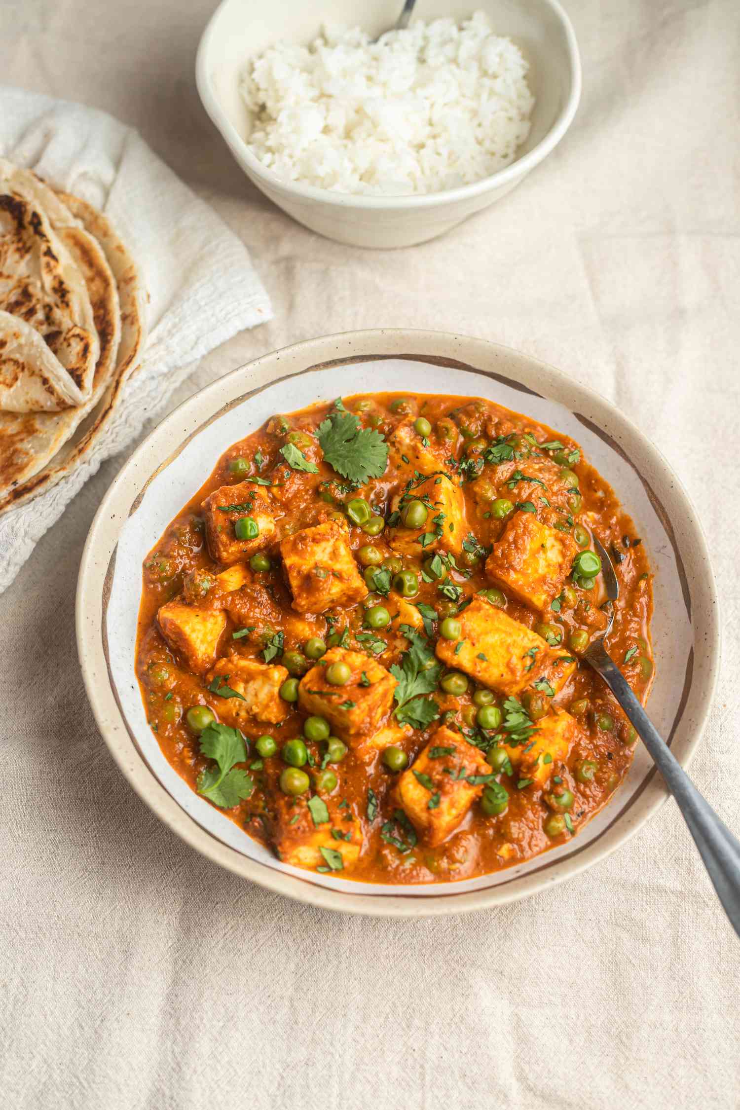 Plated matar paneer