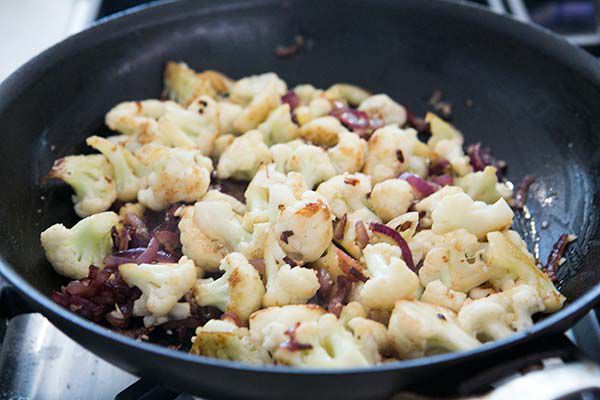 cauliflower-pasta-bacon-method-600-6
