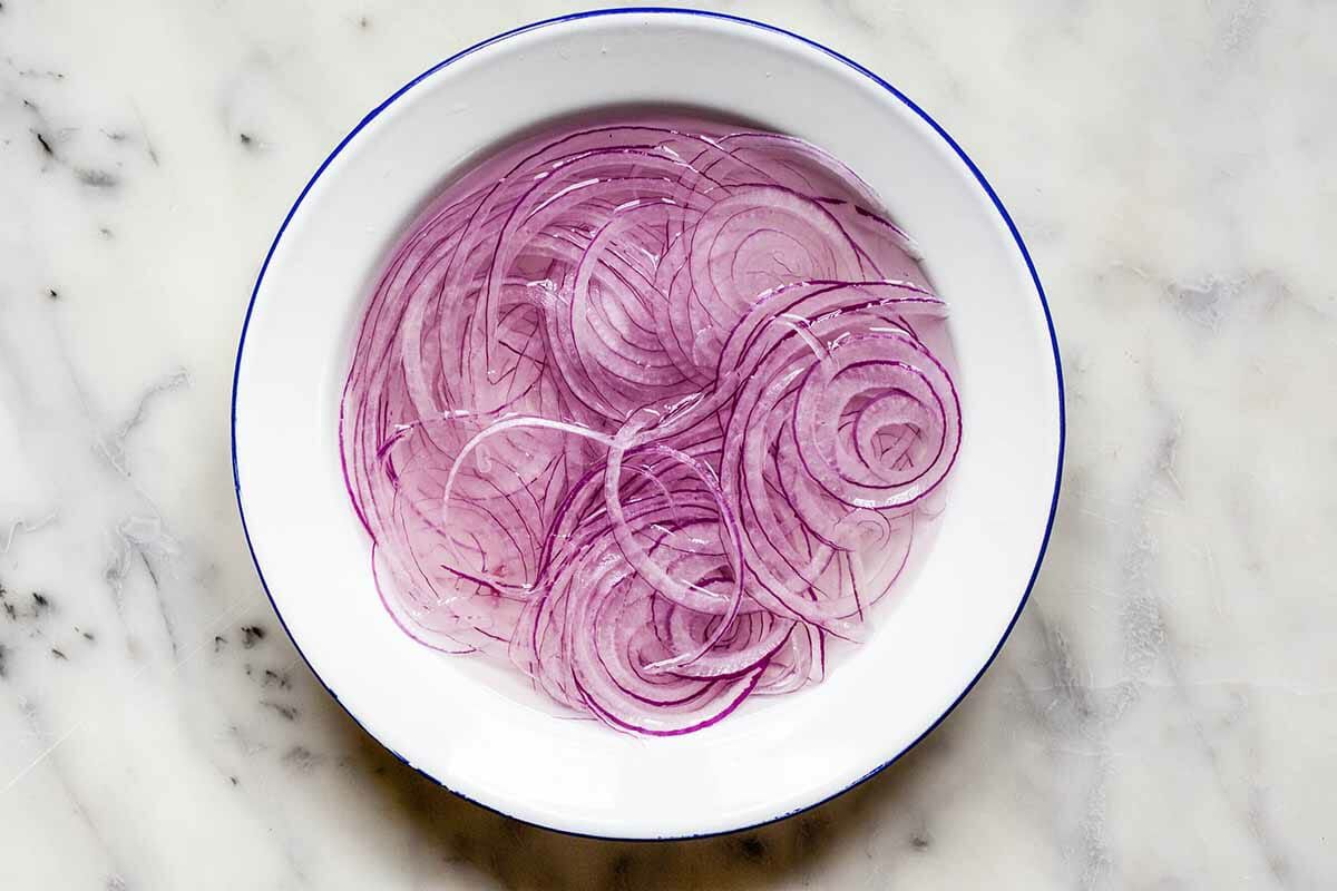 Pain bagnat recipe soak the onions