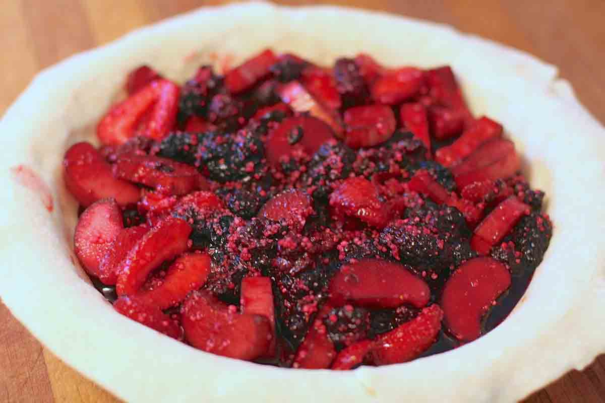 rhubarb berry pie filling