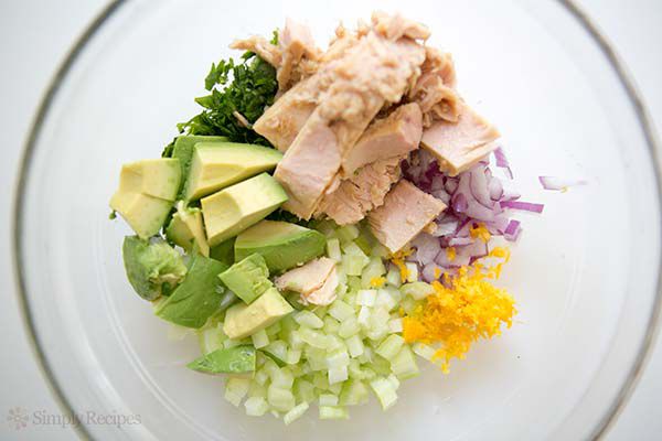 avocado-tuna-salad-method-600-1