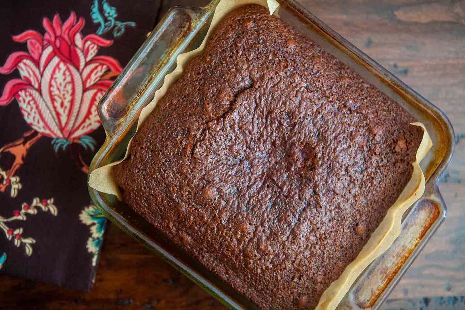 Triple Gingerbread Cake In Baking Glass