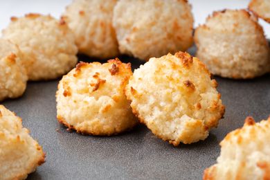 Coconut Macaroons ready to serve