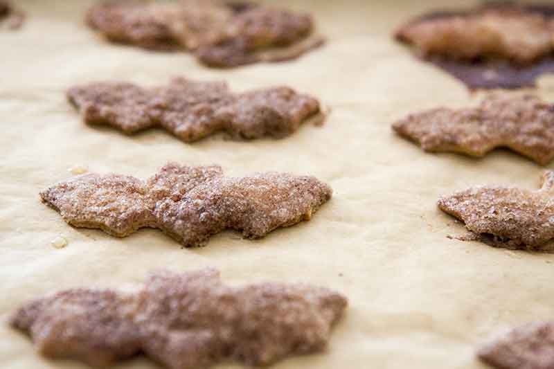 spooky-tortilla-crisps-method-5