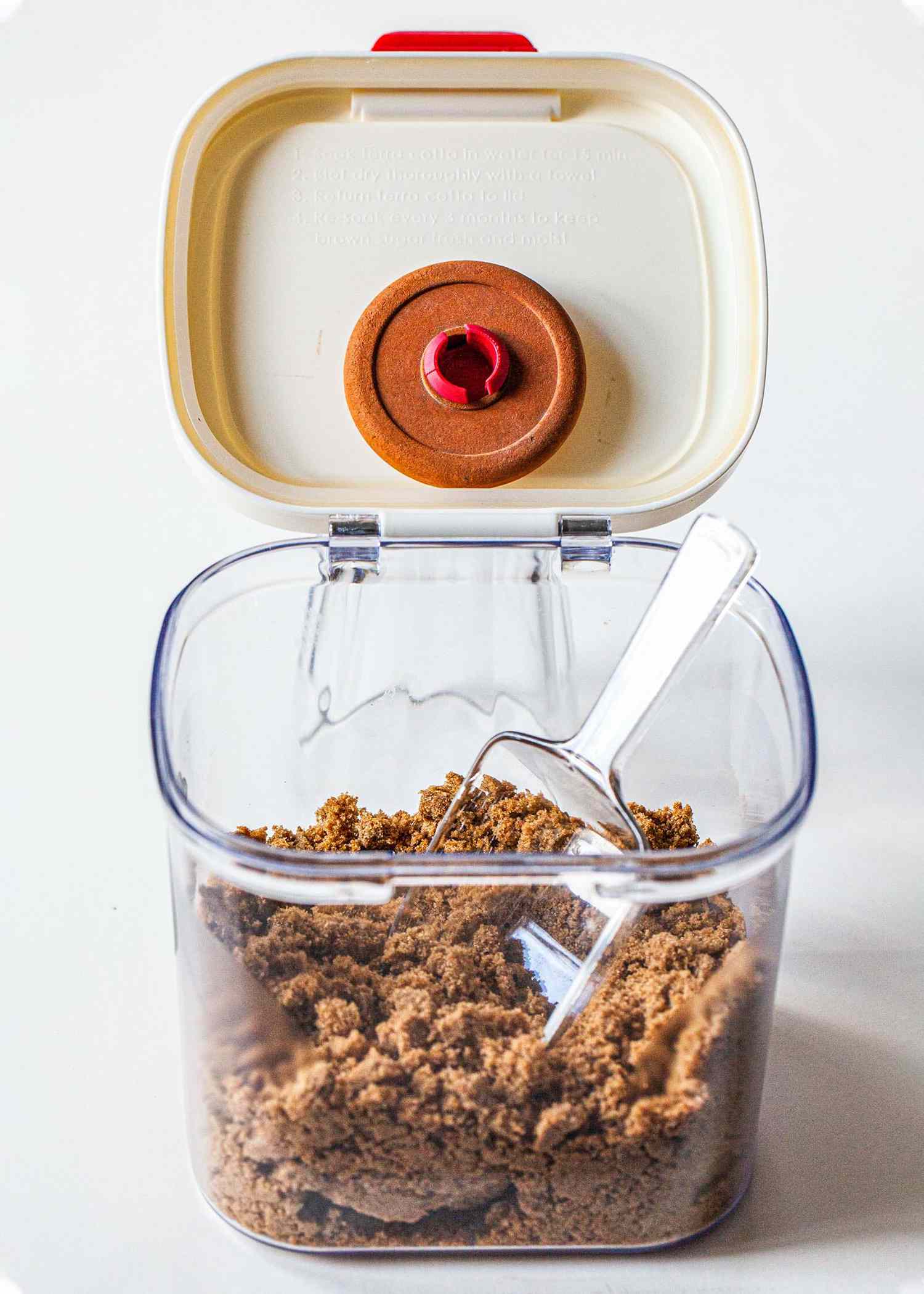 brown sugar in container