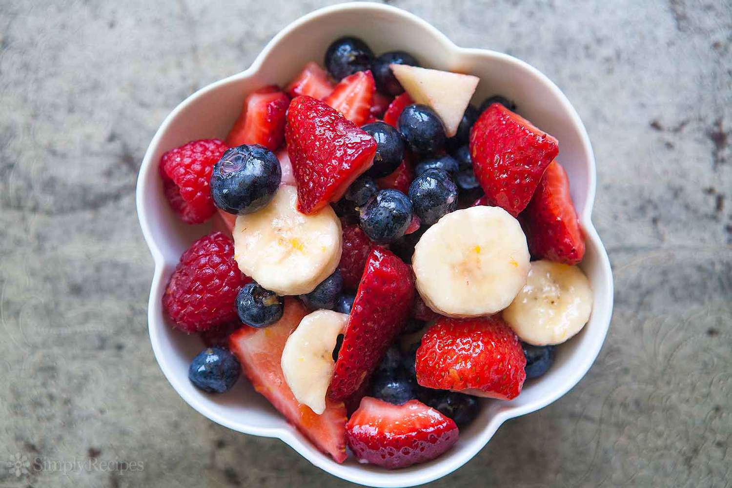 blueberries, strawberries and banana salad