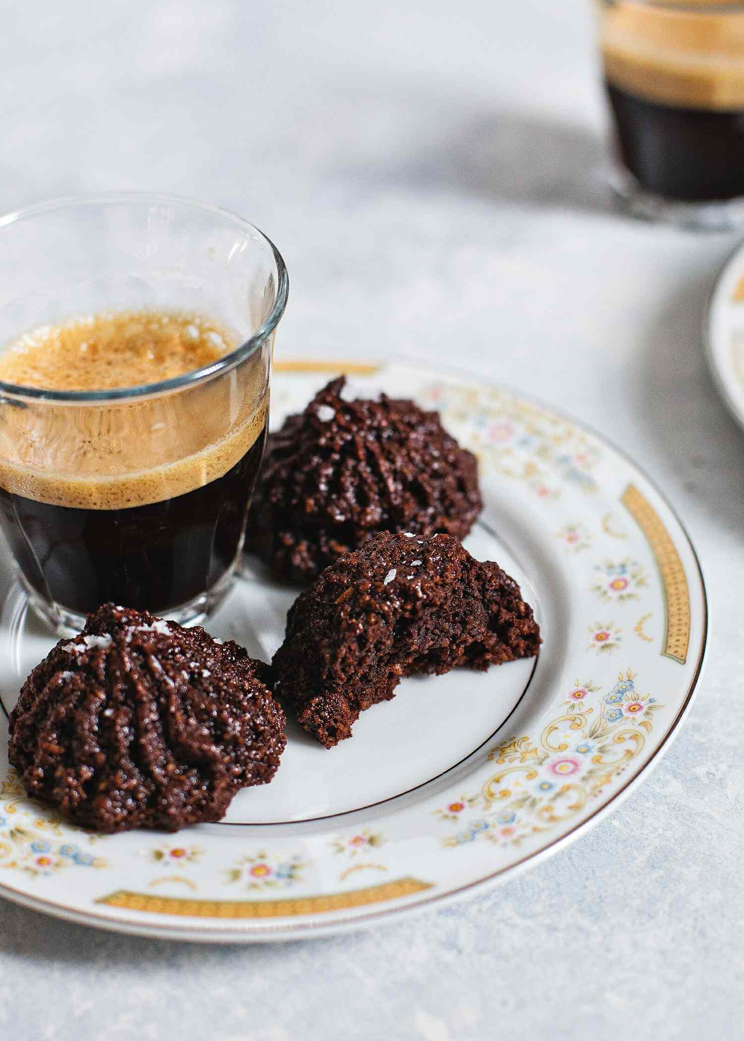 Cocoa Coconut Macaroons