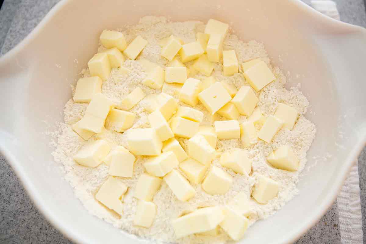 no-fail-pastry-crust-cheddar-method-2