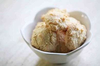 Homemade Amaretti Cookies
