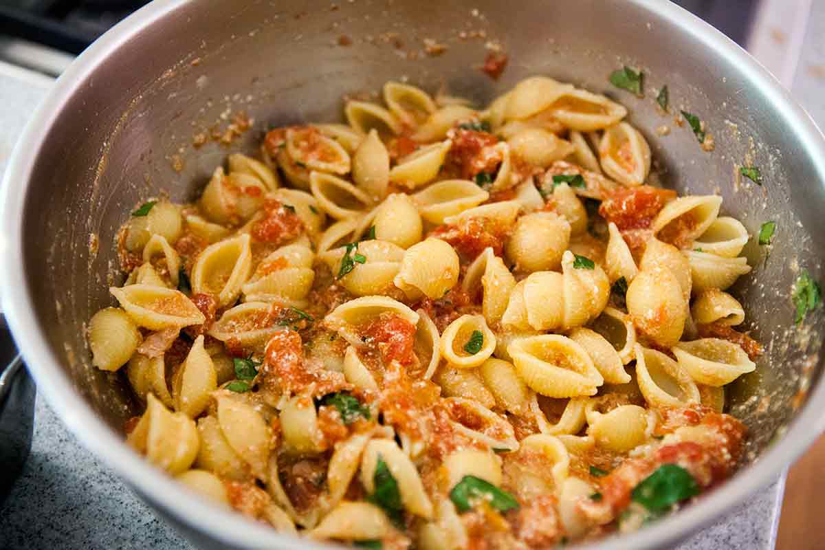 pasta-tuna-tomato-sauce-method-2
