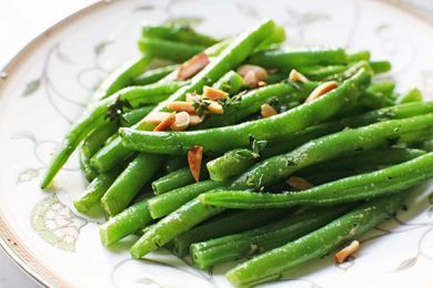 Green Beans with Almonds and Thyme