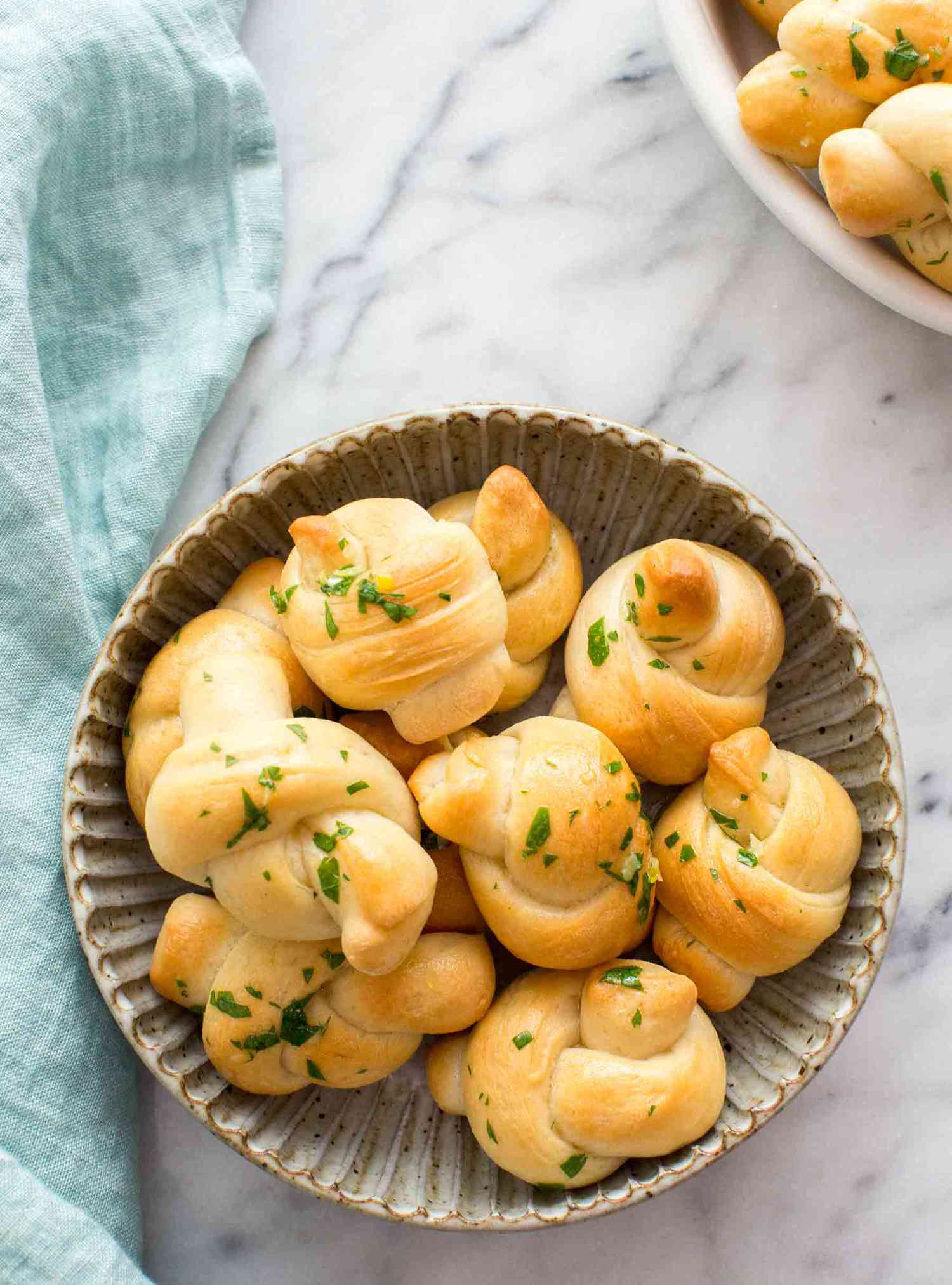 How to Make Garlic Knots