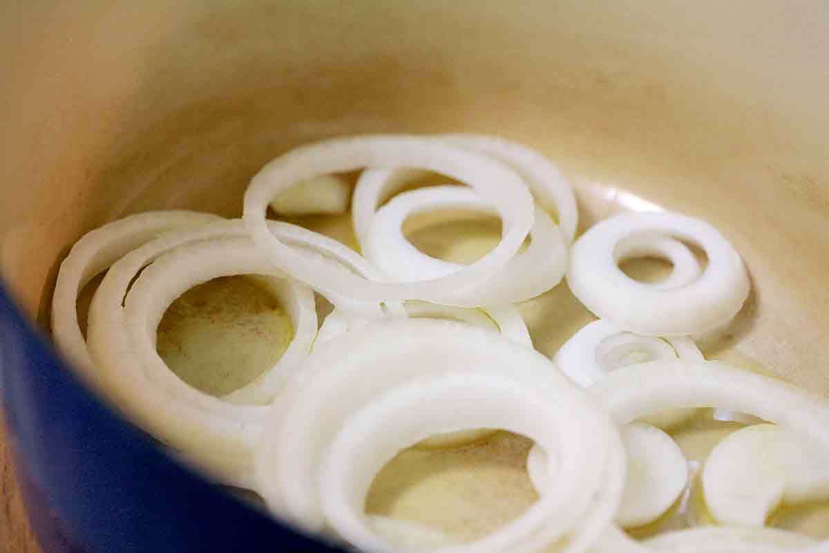 layer bacalao stew casserole with onions