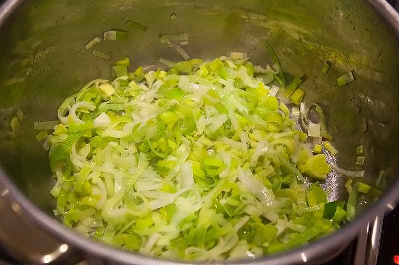 cooking leeks for soup