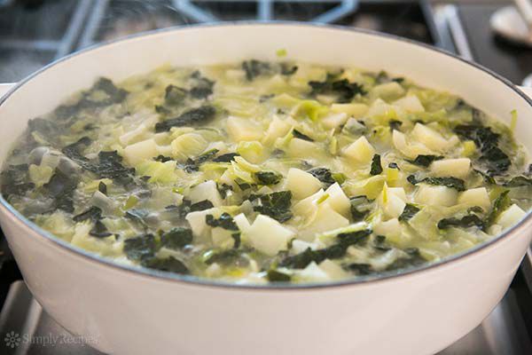 colcannon-potato-soup-method-600-3