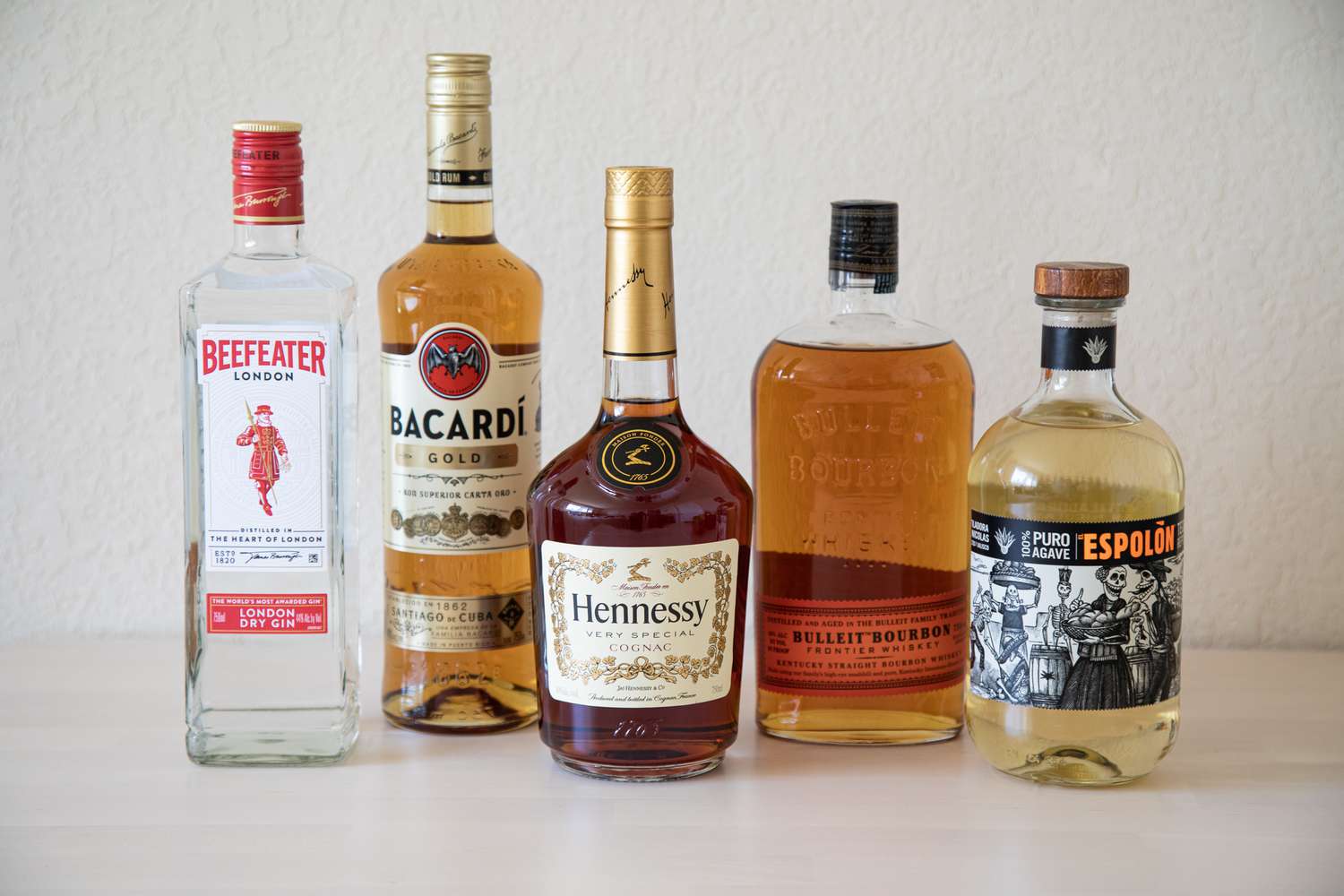 How to set up a home bar essential liquors