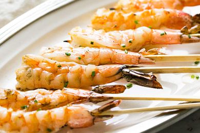 Grilled Garlic Shrimp Skewers