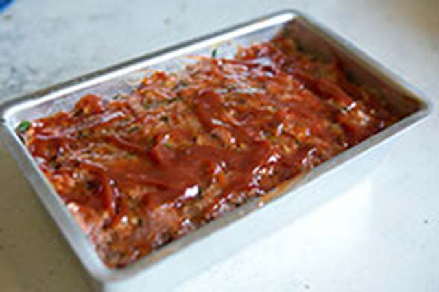 Topping on classic meatloaf recipe