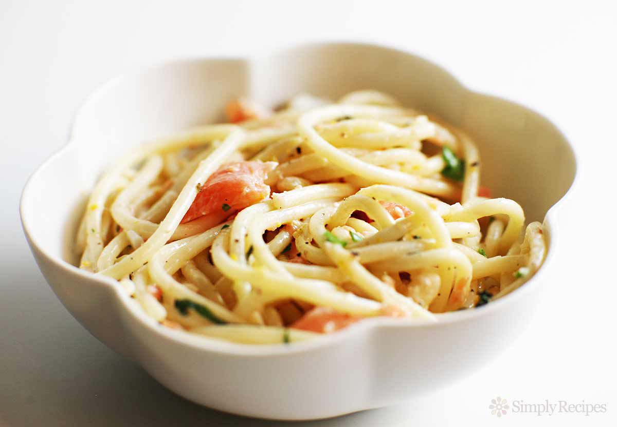 A bowl of creamy chard rib Pasta
