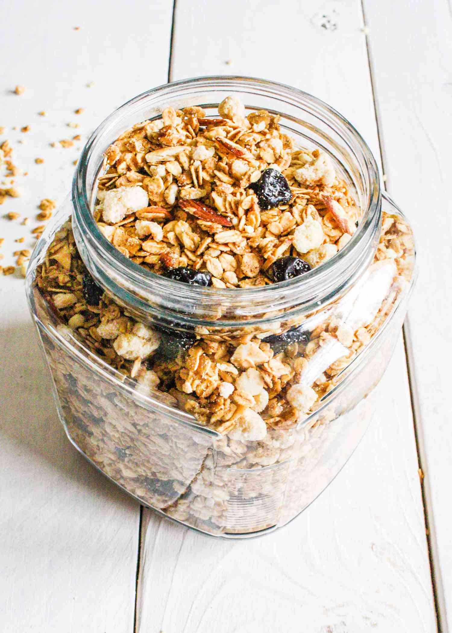 How to Make Granola with Cherries and Almonds