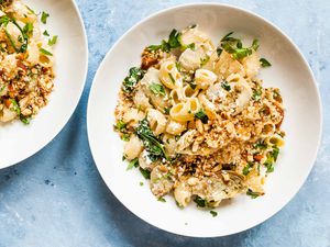 Lemon artichoke pasta with spinach