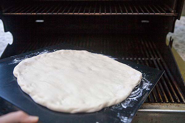 grilled-pizza-method-600-5