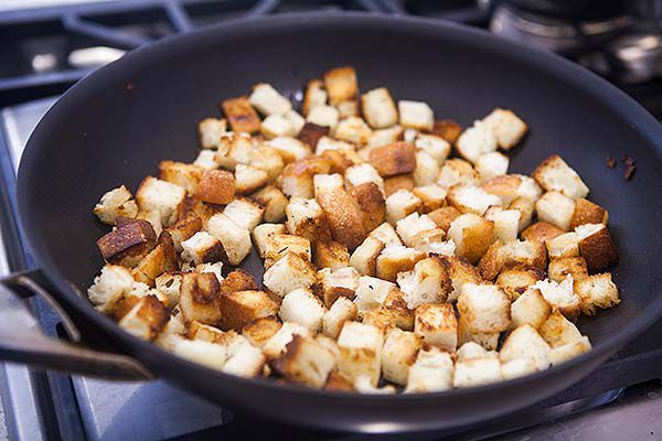 how-to-make-croutons-method-4