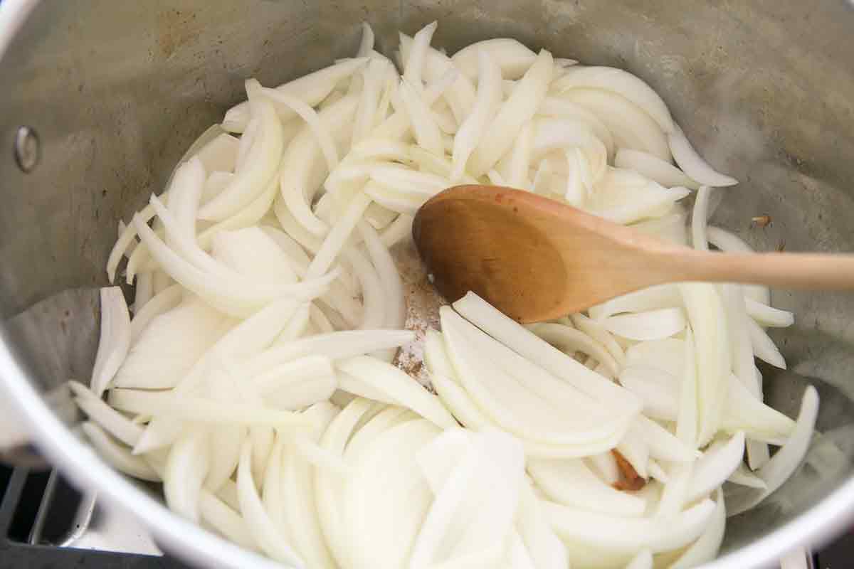 beer-braised-chicken-onions-method-3