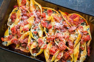 Sausage Spinach Ricotta Stuffed Shells