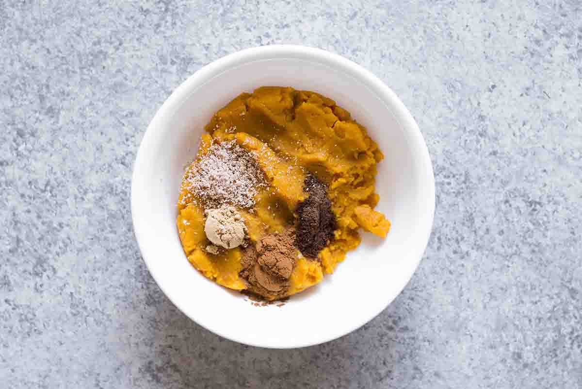 No-Churn Pumpkin Spiced Ice Cream