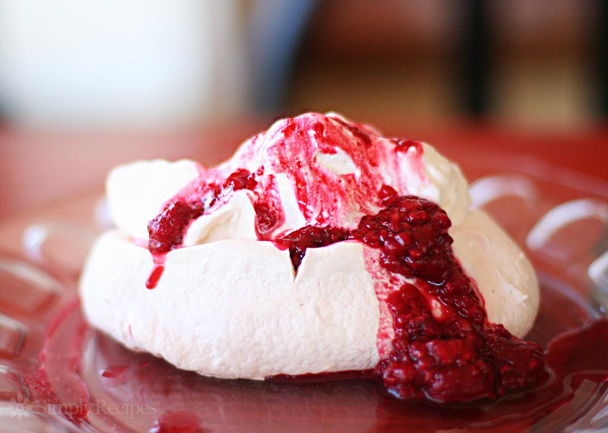 Pavlova topped with strawberries