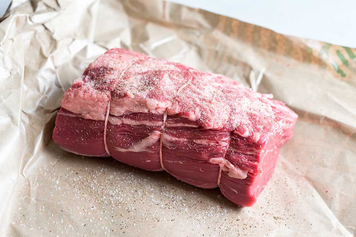 Sous Vide Beef Tenderloin with Port, Garlic, and Thyme