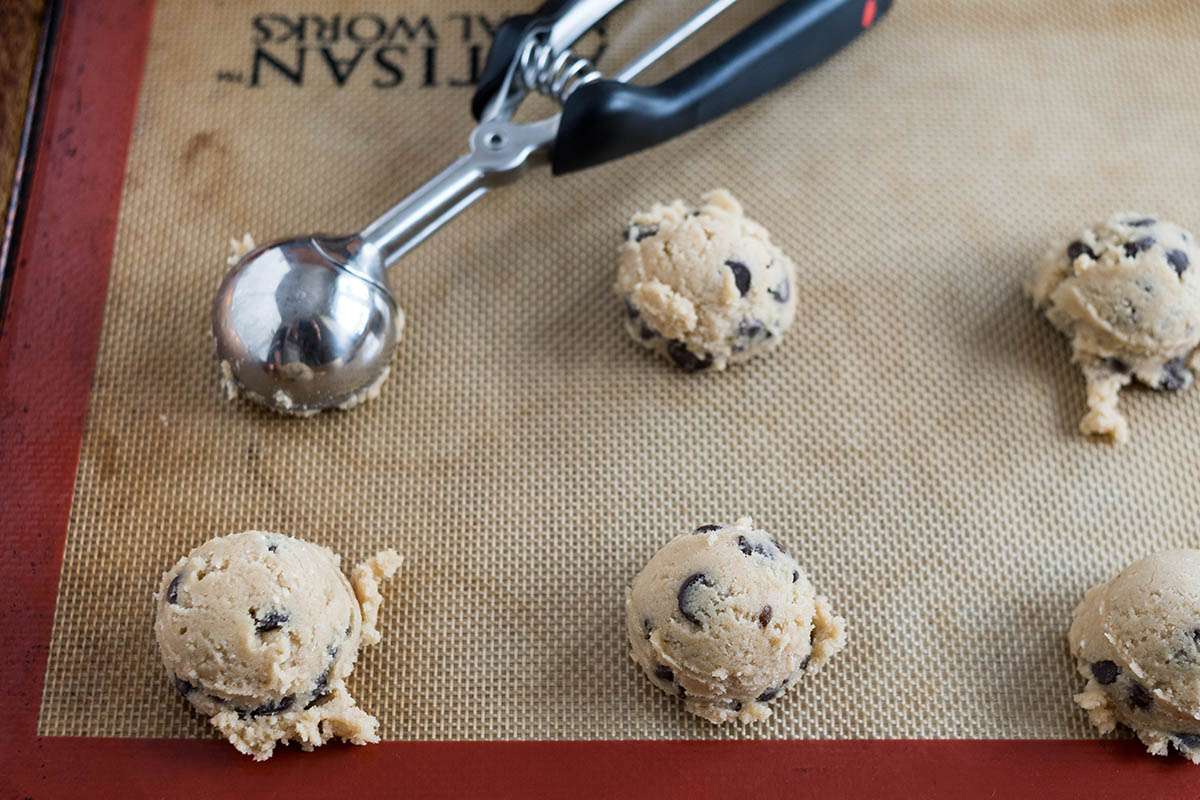 How to make Chocolate Chip Cookies - Chill dough before baking
